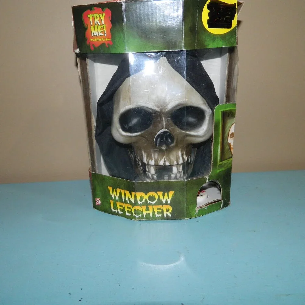 Gemmy Window Leecher Glow Blinks Halloween Decor